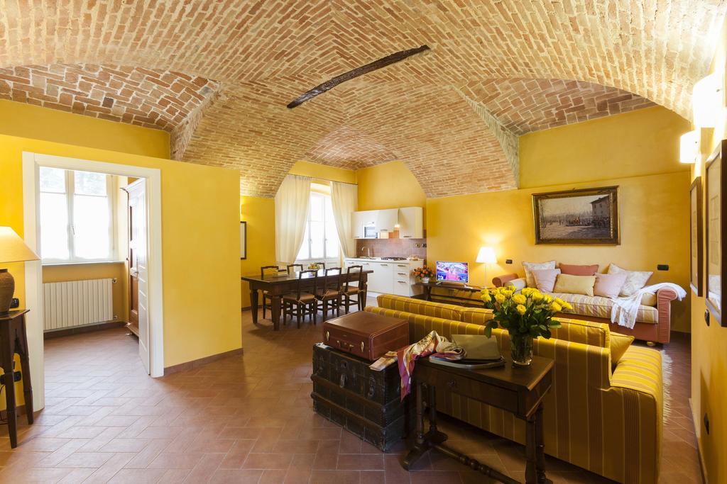 Bricco Pogliani Hotel CastellʼAlfero Екстериор снимка