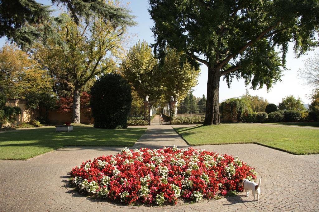 Bricco Pogliani Hotel CastellʼAlfero Екстериор снимка